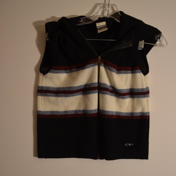 OP (R) 100% Acrylic USA Black-White-Gray-Red Zipper-Up Hoodie Vest Junior M - Picture 1 of 8